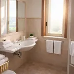 Villaggio Capopiccolo アパート カーポ・リッツート